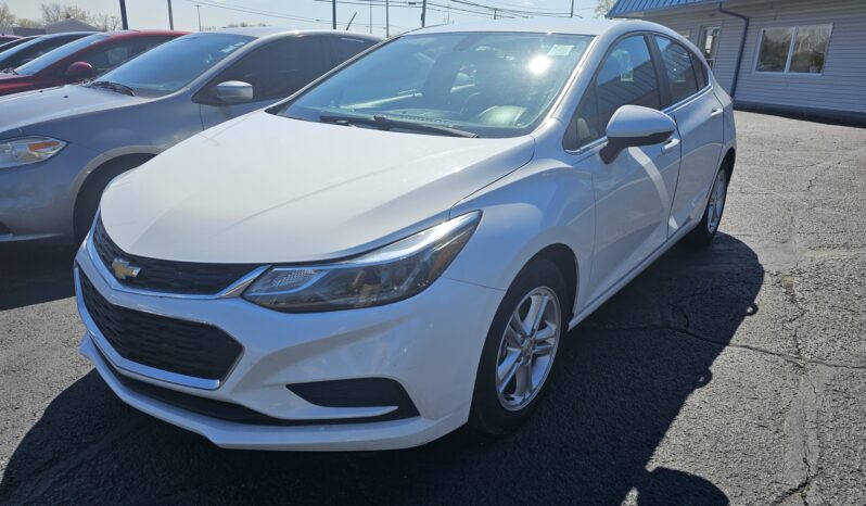 
								2017 CHEVROLET CRUZE LT 4 DOOR HATCHBACK full									