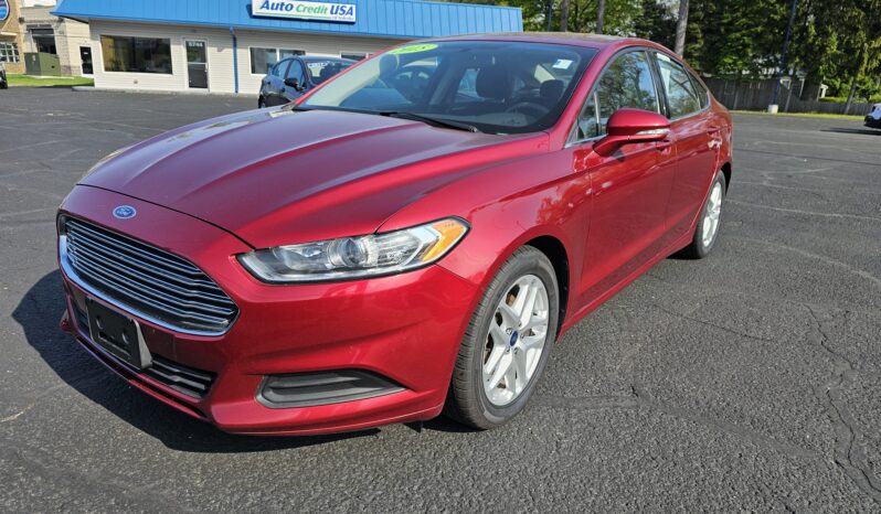 
								2015 FORD FUSION SE 4 DOOR SEDAN full									