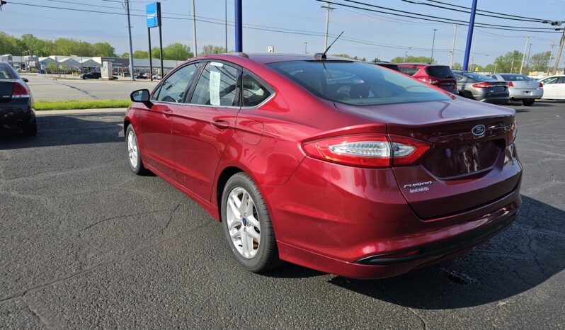 
								2015 FORD FUSION SE 4 DOOR SEDAN full									