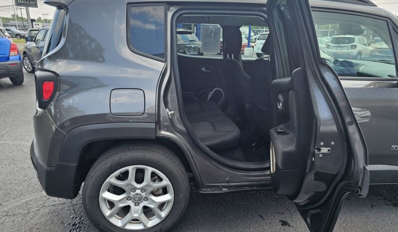 
								2016 JEEP RENEGADE LATITUDE 4 DOOR WAGON full									