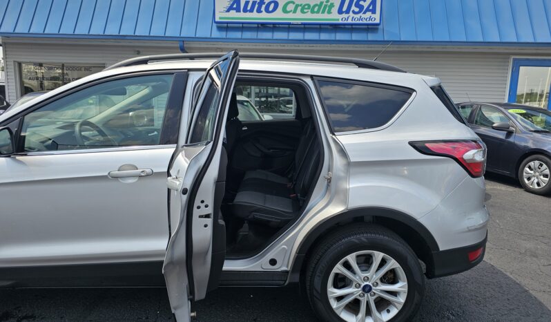 
								2018 FORD ESCAPE SE 4 DOOR WAGON full									