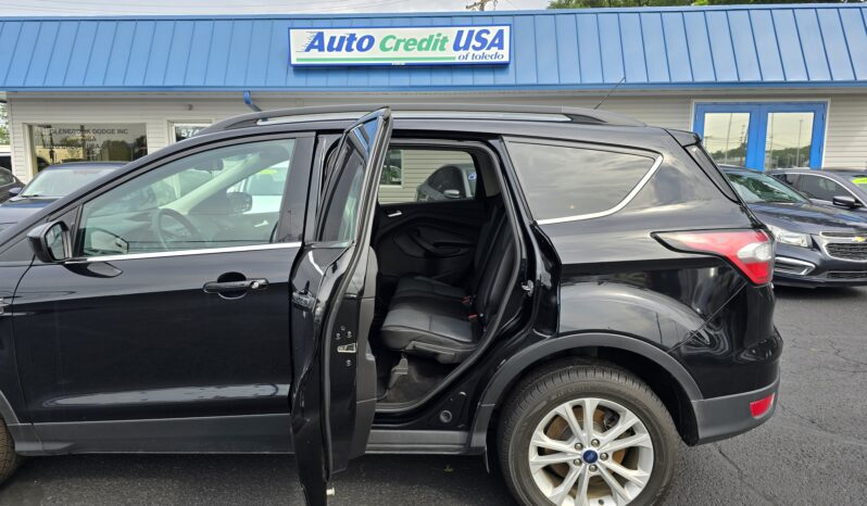 
								2018 FORD ESCAPE SE 4 DOOR WAGON full									