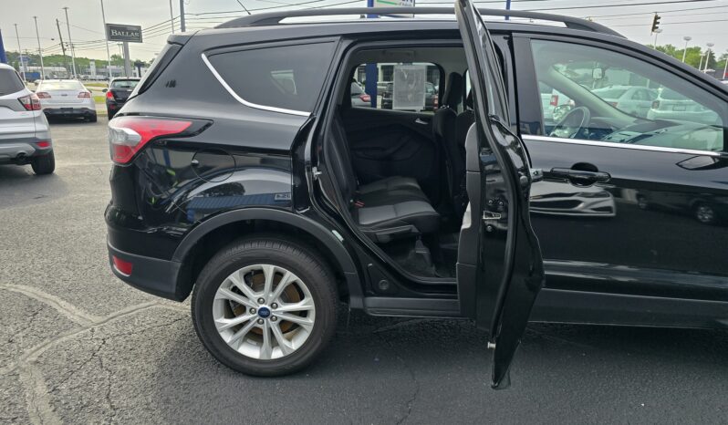 
								2018 FORD ESCAPE SE 4 DOOR WAGON full									